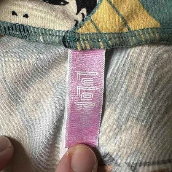 LuLaRoe Disney Pocahontas Leggings - Picture 4 of 4